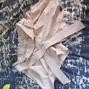 Athleta Skyline Short II, Beige